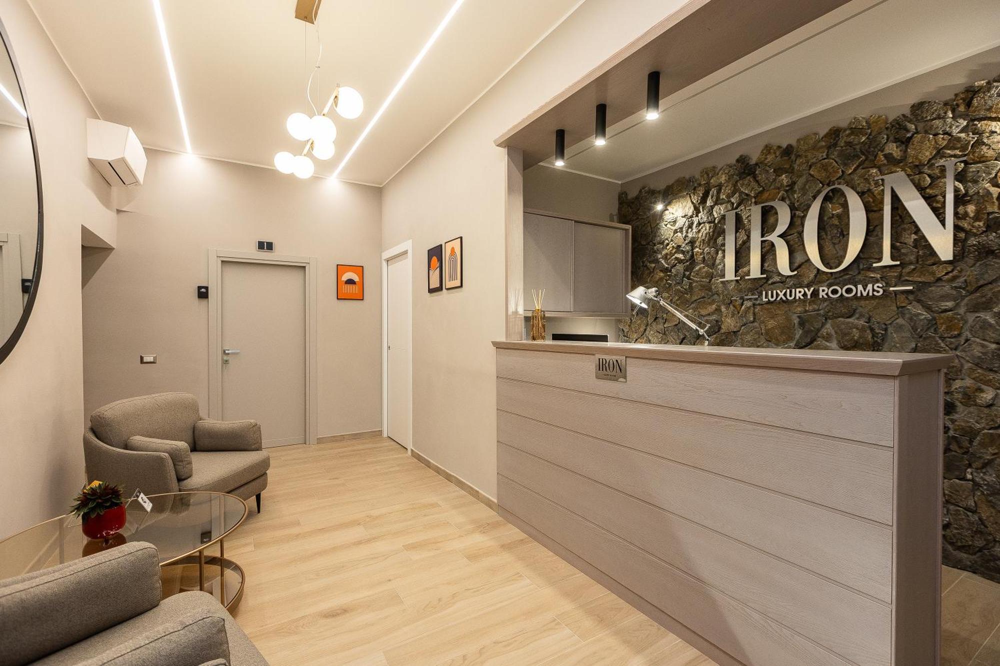 Iron Luxury Rooms Рим Екстер'єр фото